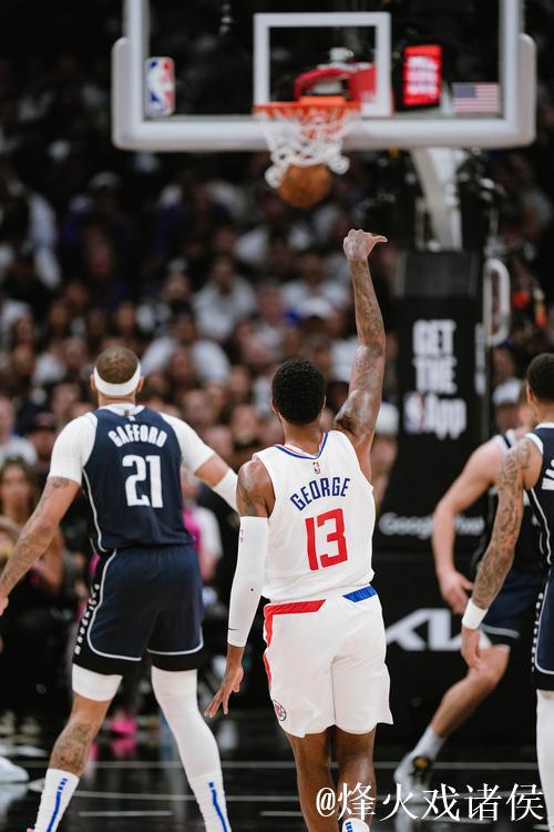 加时赛独行侠空篮6失，马尔卡宁关键补扣助球队领先7分制胜