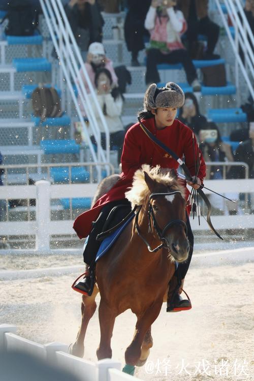 于适携手浪琴荣膺荣耀头衔，助力骑射赛事推广